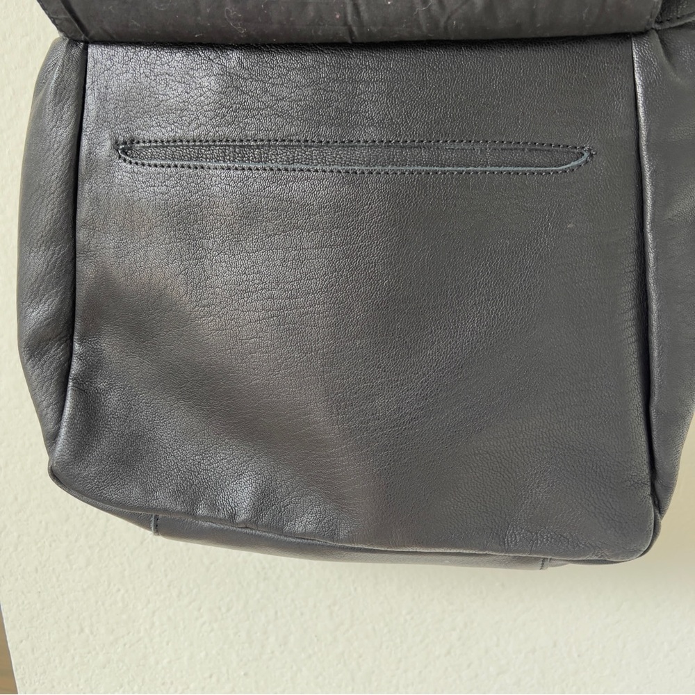 NWT Free People Titan Crossbody Bag in Black - Picture 5 of 9